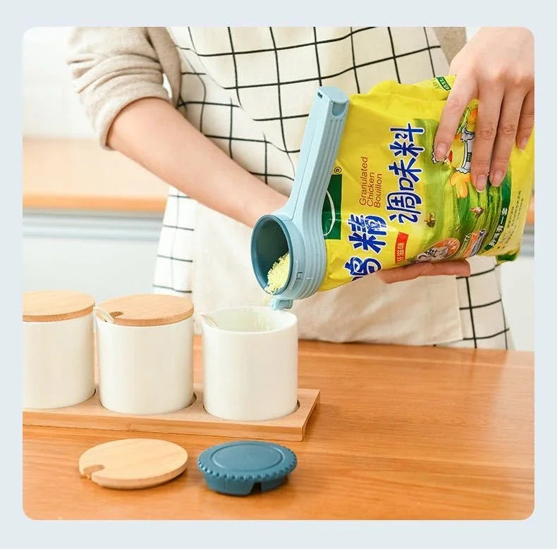 Food Storage Bag Sealing